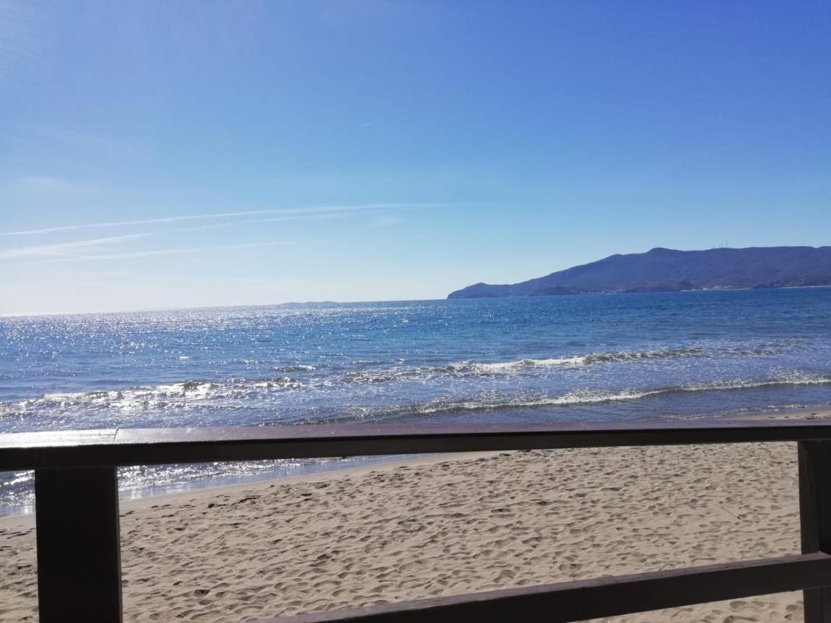 Capolinea Al Mare Bed & Breakfast Орбетело Екстериор снимка